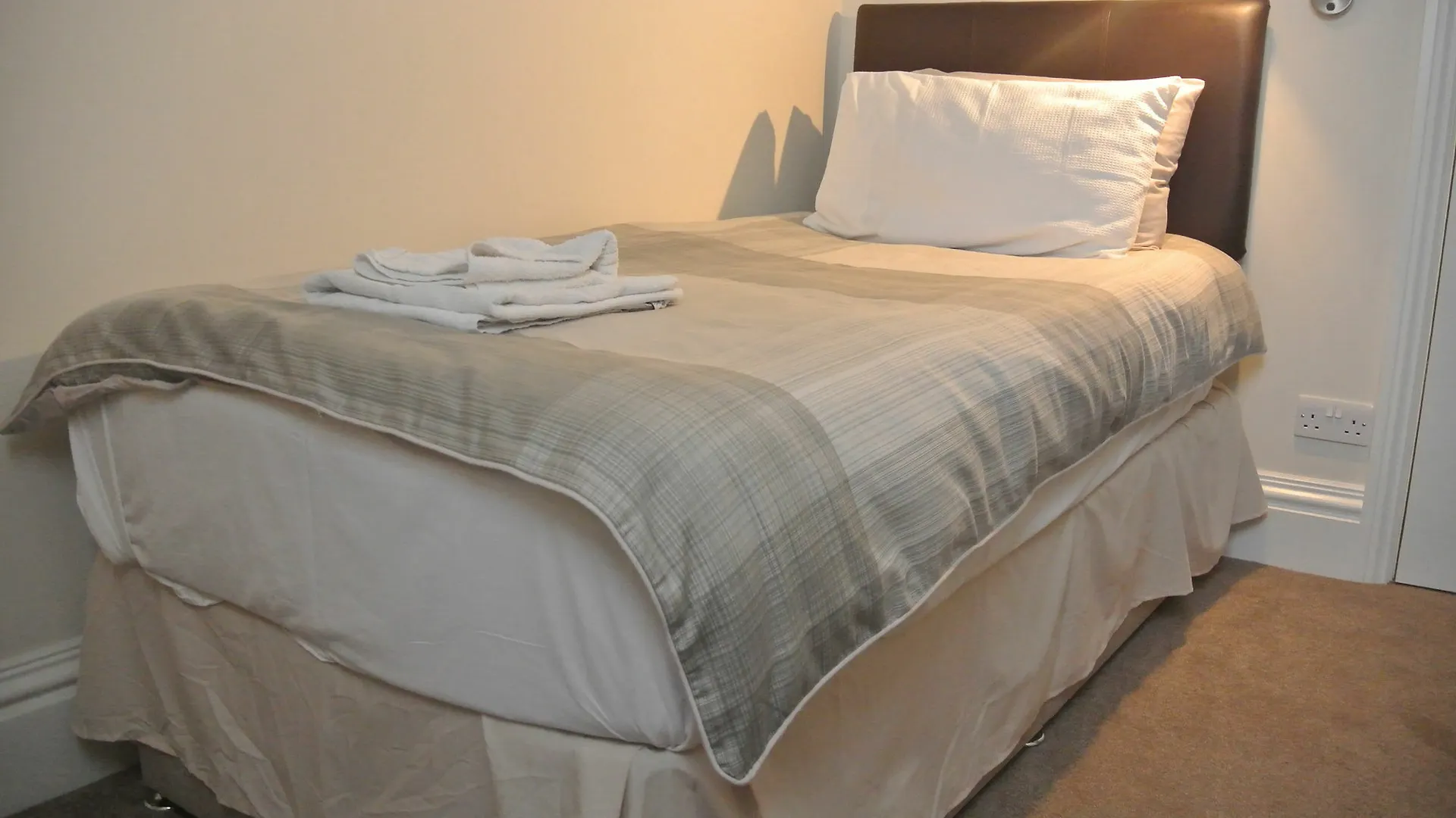 Tamarind Guesthouse Scarborough Hotel